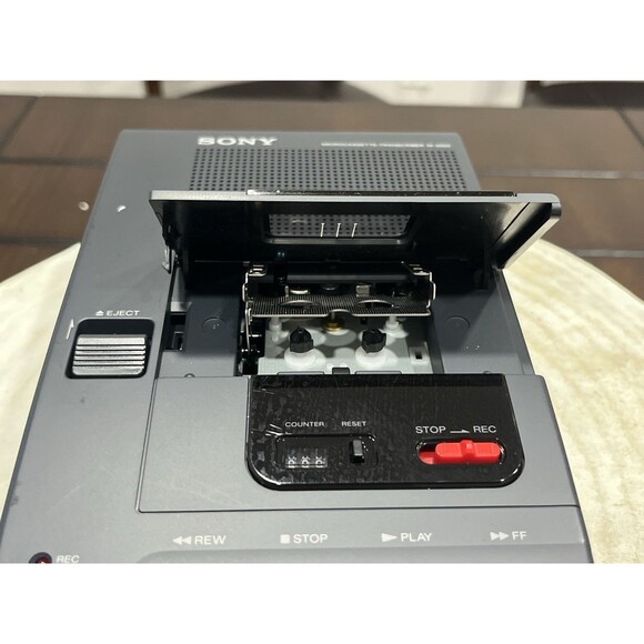 SONY M-2000 Microcassette Transcriber -NO Power Supply- great condition Untested - Picture 6 of 6